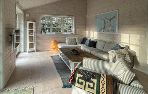Hojby House | Stunning Home In Højby With Wifi