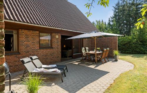 Hojslev House | Stunning Home In Højslev With Wifi