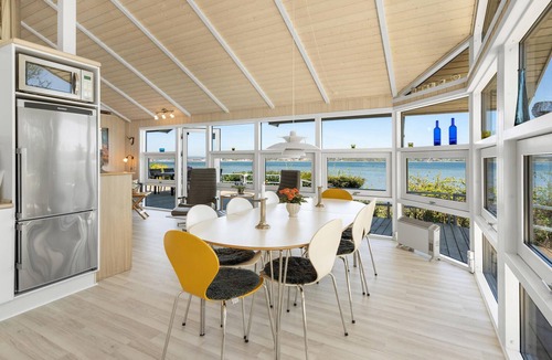 Fynshav House | Stunning home in Haderslev with house sea view