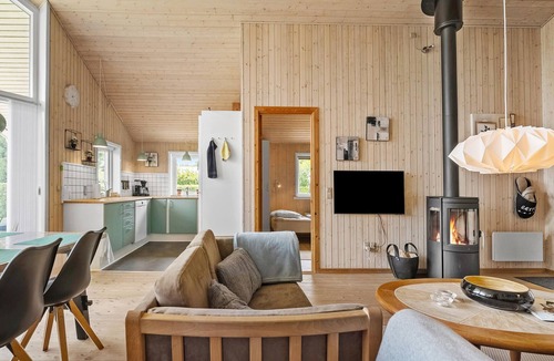 Flovt Strand House | Stunning home in Haderslev with sauna