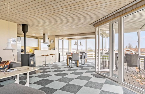 Vikær Strand House | Stunning home in Haderslev with WiFi