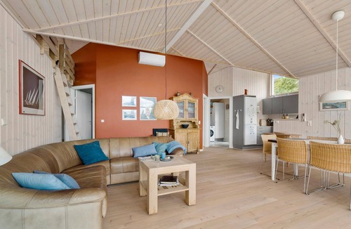 Kelstrup Strand House | Stunning home in Haderslev with WiFi