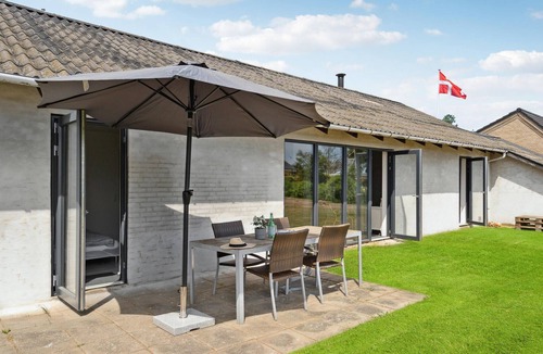 Aarosund House | Stunning home in Haderslev with WiFi