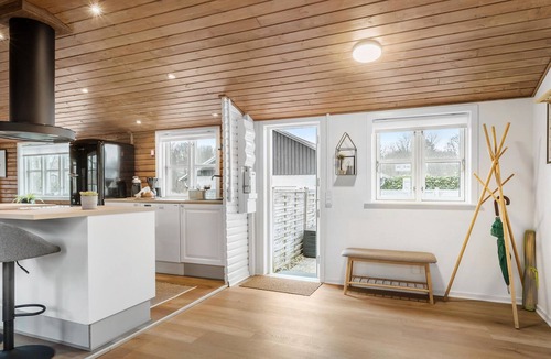 Kelstrup House | Stunning home in Haderslev with kitchen