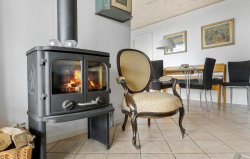 Hejsager Strand House | Stunning Home In Haderslev With Wifi