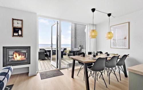 Oster Hurup House | Stunning Home In Hadsund With Wifi