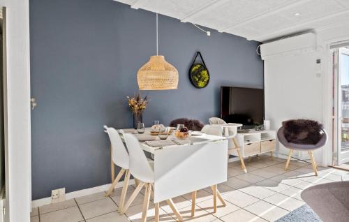 Oster Hurup House | Stunning Home In Hadsund With Wifi