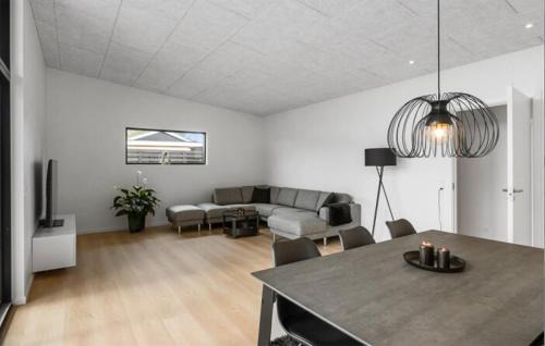 Hou House | Stunning Home In Hals With Sauna