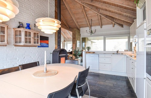 Harboore House | Stunning home in Harboøre with WiFi