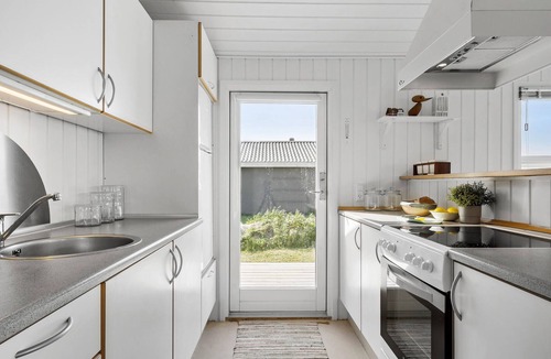 Harboore House | Stunning home in Harboøre with WiFi