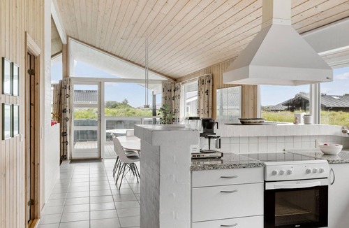 Henne Strand House | Stunning home in Henne with sauna