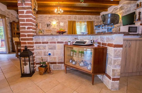 Dracevac House | Stunning home in Dracevac - Porec