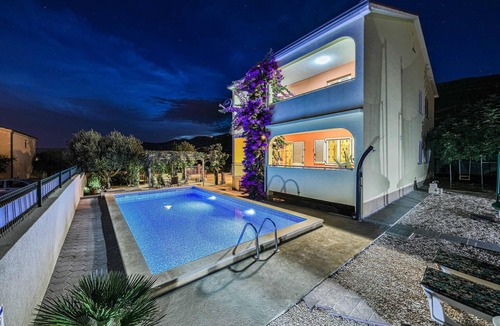 Kastel Luksic House | Stunning home in Kastel Luksic