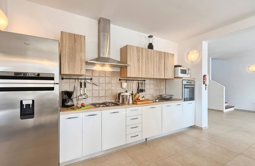 Muzini House | Stunning home in Naselje Muzini with sauna