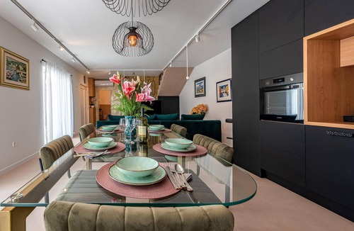 Sveti Filip i Jakov House | Stunning home in Rastane gornje