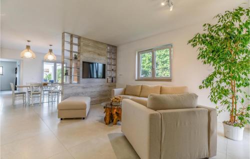 Hrboki House | Stunning Home In Hrboki