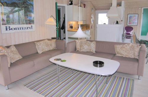 Ristinge House | Stunning home in Humble with kitchen