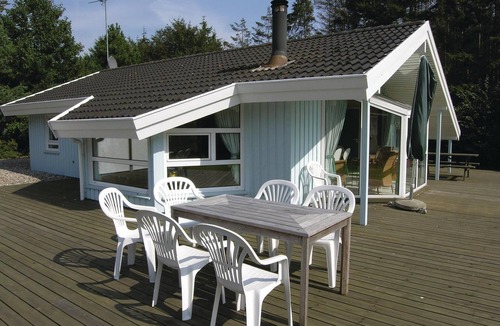 Ristinge House | Stunning home in Humble with kitchen