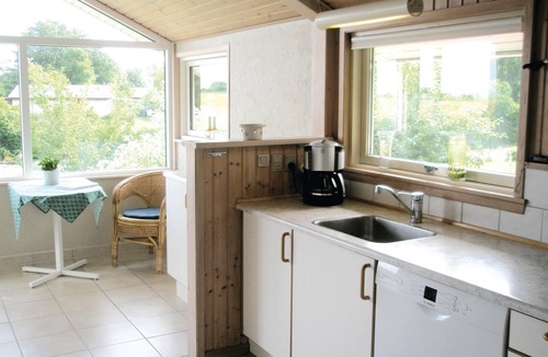 Østerskov House | Stunning home in Humble with sauna