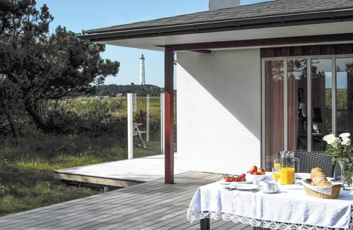 Nørre Lyngvig House | Stunning home in Hvide Sande with sauna