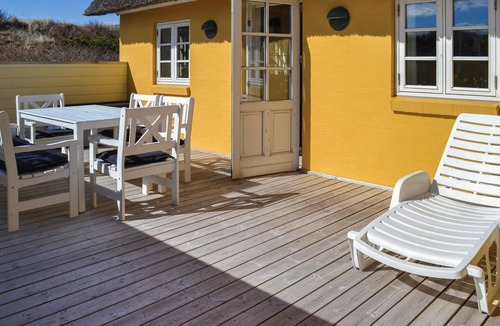Bjerregard Strand House | Stunning home in Hvide Sande with sauna
