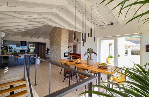 Jadranovo House | Stunning home in Jadranovo