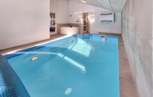 Pøt Strandby House | Stunning Home In Juelsminde With Wifi