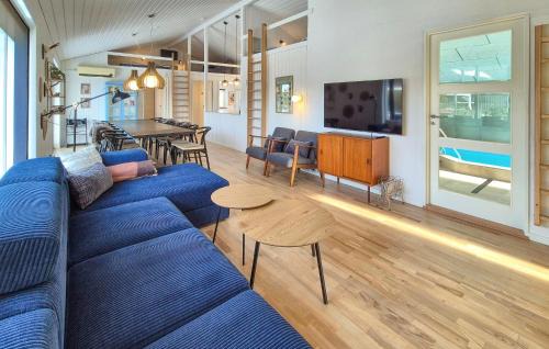 Pøt Strandby House | Stunning Home In Juelsminde With Wifi