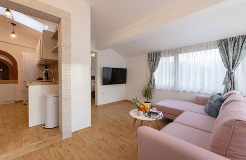 Kastel Novi House | Stunning home in Kastel Novi