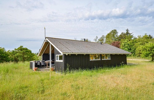 Knebel House | Stunning home in Knebel with kitchen