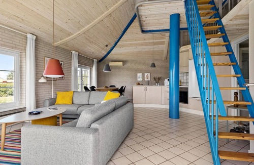 Skødshoved Strand House | Stunning home in Knebel with kitchen