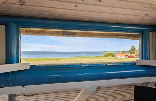 Skødshoved Strand House | Stunning home in Knebel with kitchen