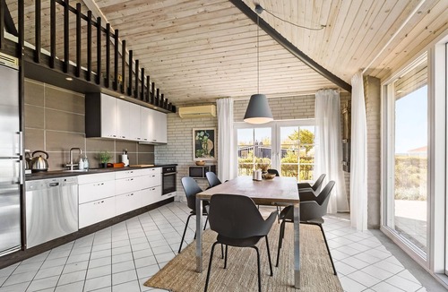 Skødshoved Strand House | Stunning home in Knebel with house sea view