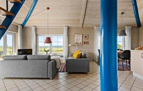 Skødshoved Strand House | Stunning Home In Knebel With Kitchen