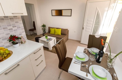 Cove Parja House | Stunning home in Knin