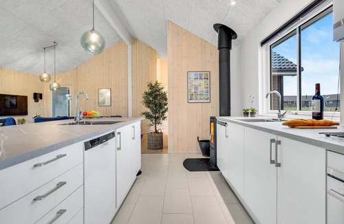 Nr. Lyngby House | Stunning home in Løkken with sauna