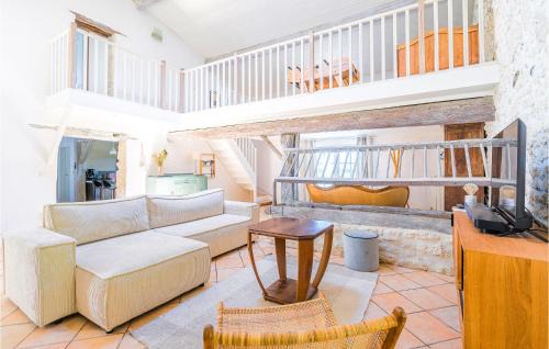 Medis House | Stunning Home In Médis