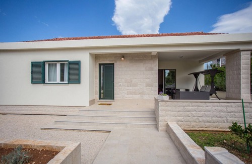 Mali Ston House | Stunning home in Mali Ston with WiFi