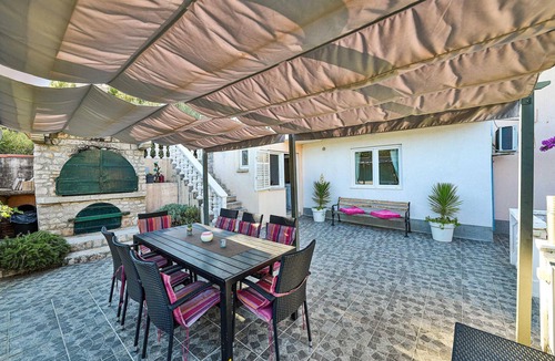 Marina House | Stunning home in Marina