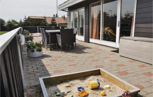 Vejlby Fed House | Stunning Home In Middelfart With Sauna