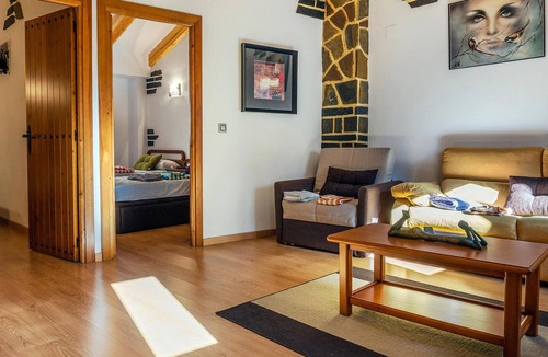 Montalban House | Stunning home in Montalbán with WiFi