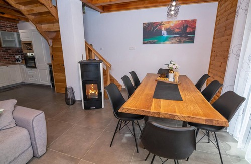 Mrkopalj House | Stunning home in Mrkopalj with sauna