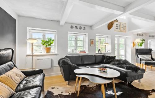 Norre Nebel House | Stunning Home In Nørre Nebel