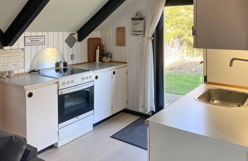 Næsby Strand House | Stunning home in Nakskov with WiFi