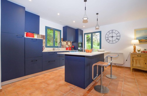 Nessa House | Stunning home in Nessa