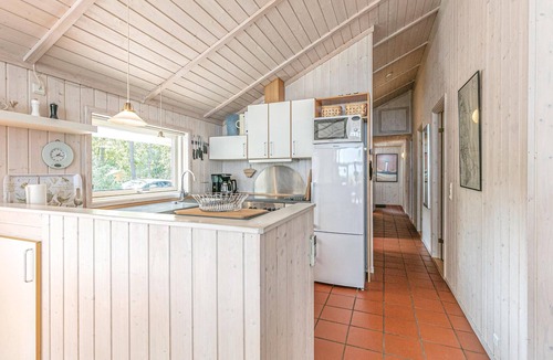 Balka Strand House | Stunning home in Nexø with kitchen