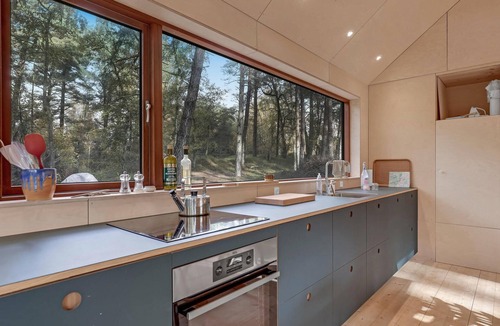 Dueodde House | Stunning home in Nexø with kitchen