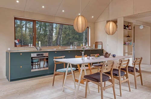 Dueodde House | Stunning home in Nexø with kitchen