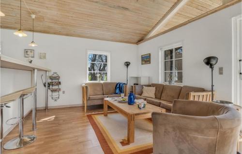 Nibe House | Stunning Home In Nibe With Kitchen