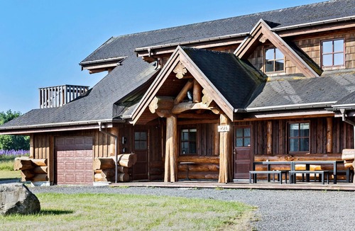 Nimtofte House | Stunning home in Nimtofte with kitchen